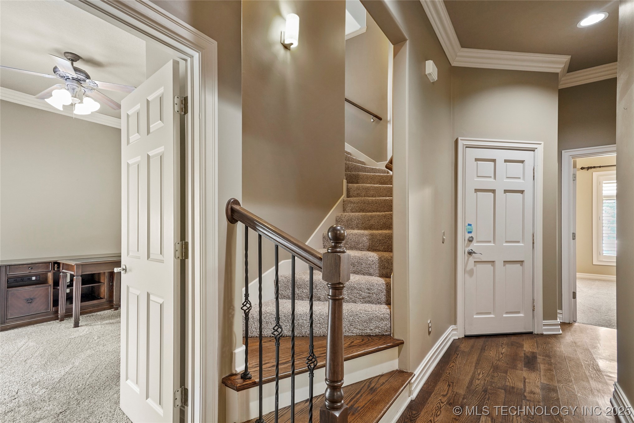 5816 W Orlando Circle