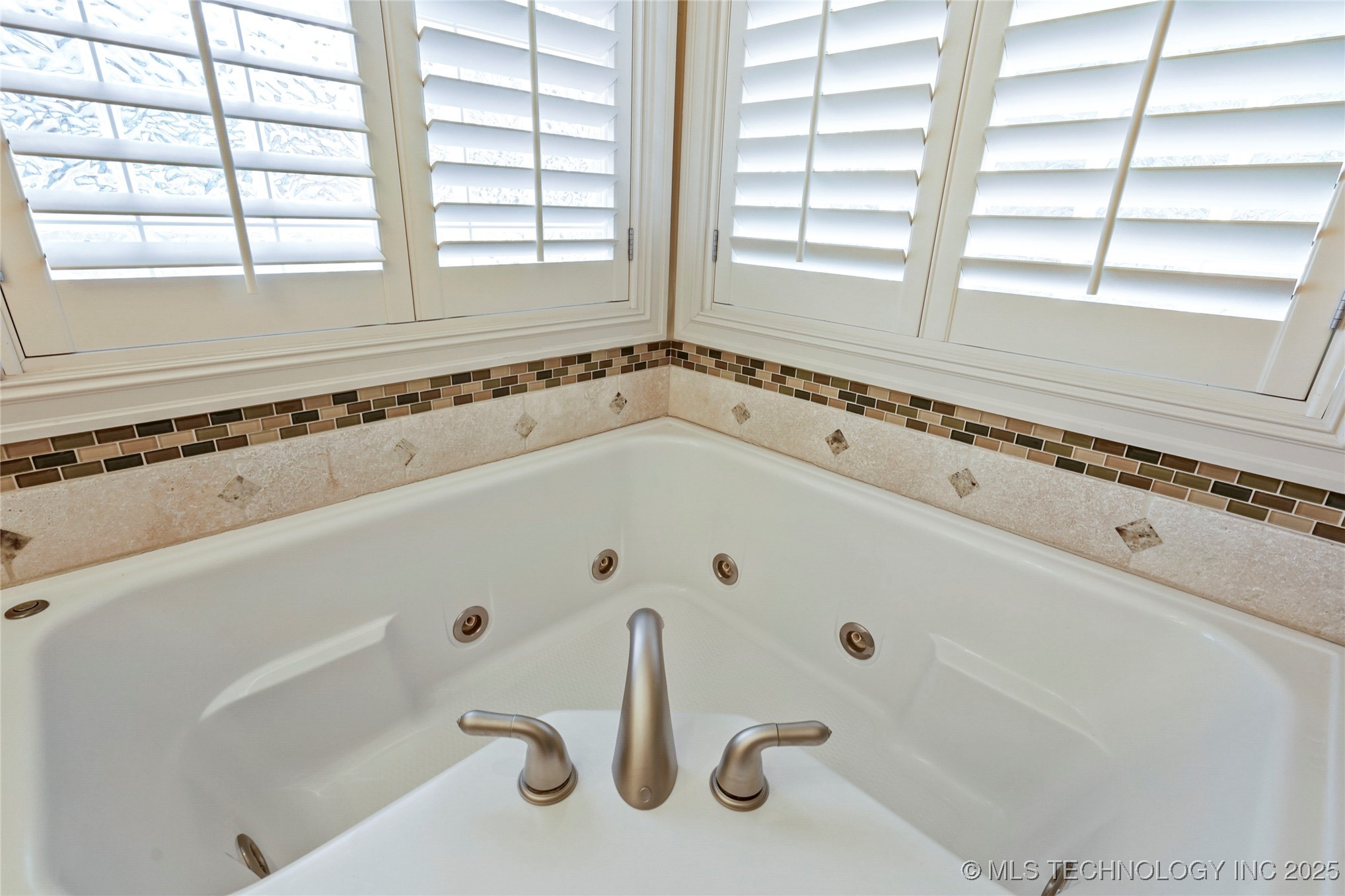 5816 W Orlando Circle