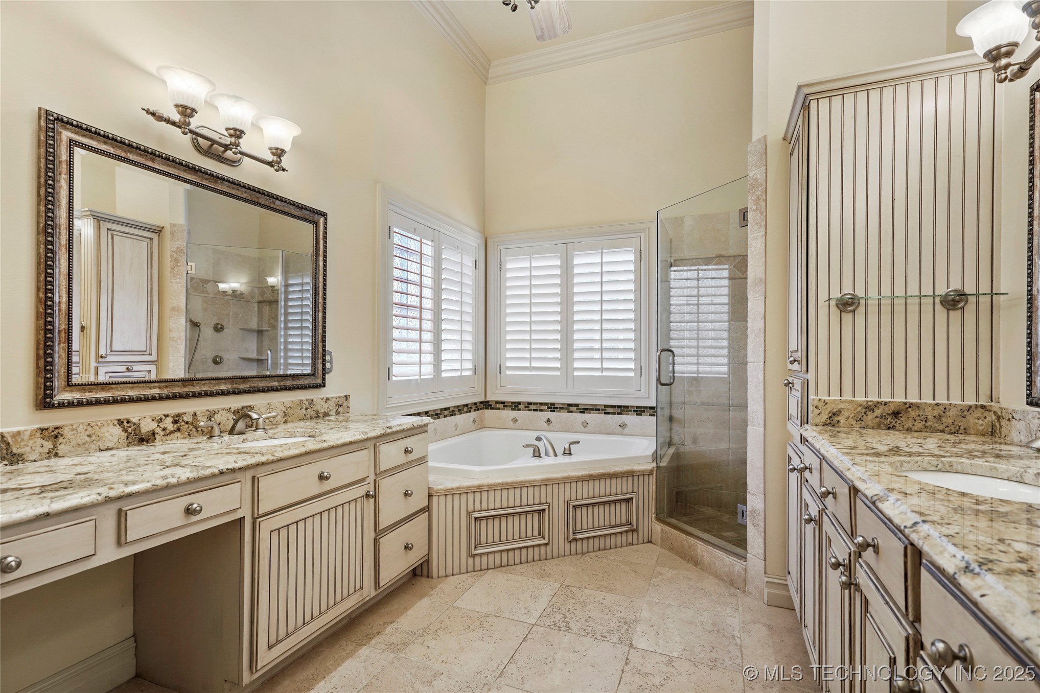 5816 W Orlando Circle