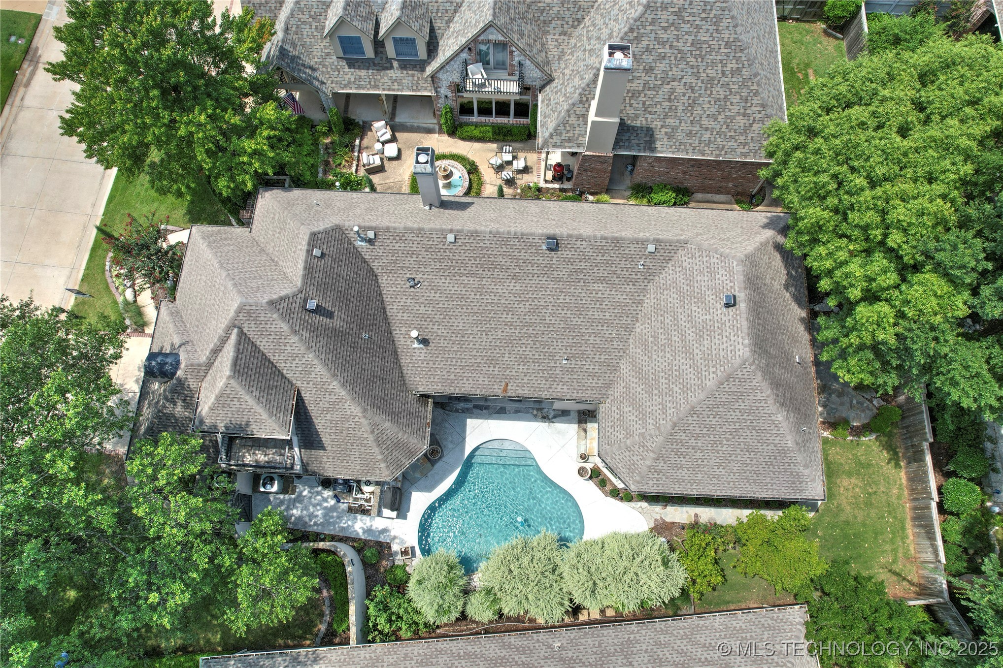 5816 W Orlando Circle