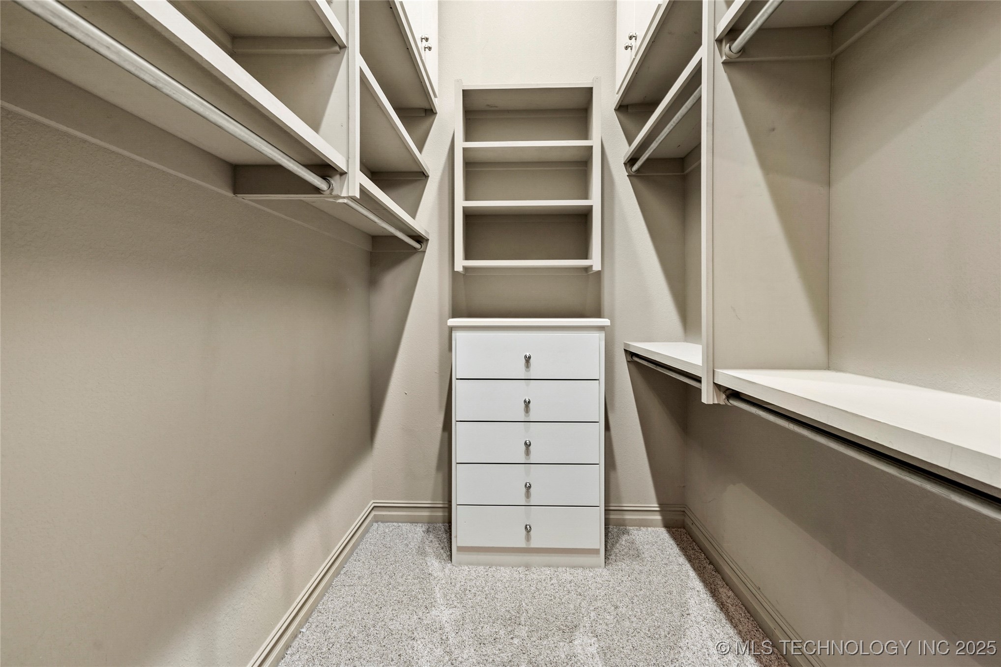 5816 W Orlando Circle