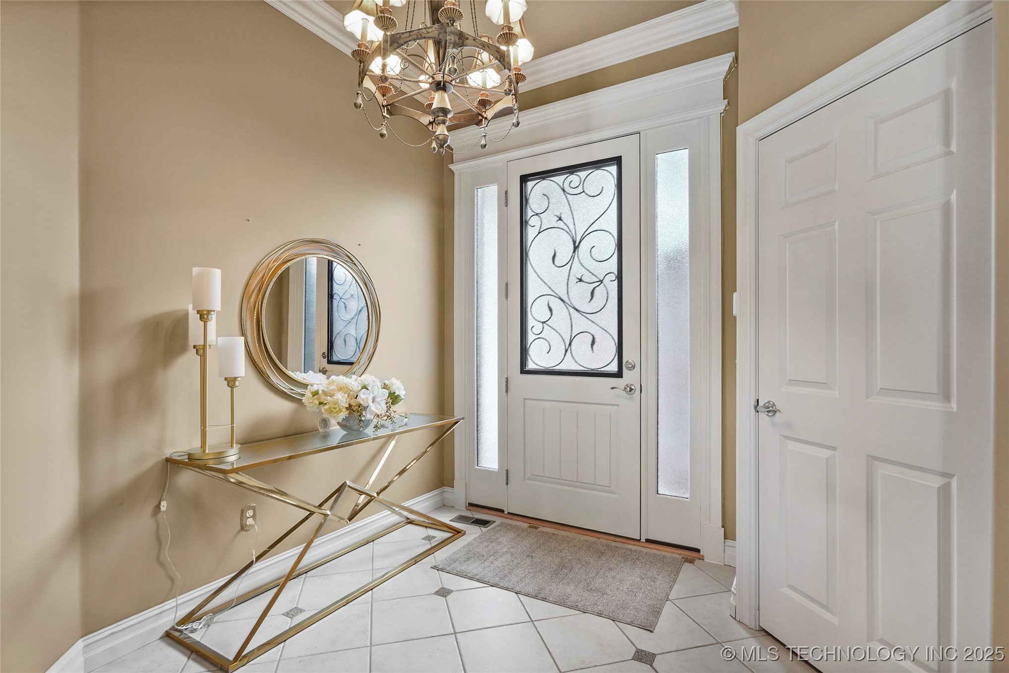 5816 W Orlando Circle