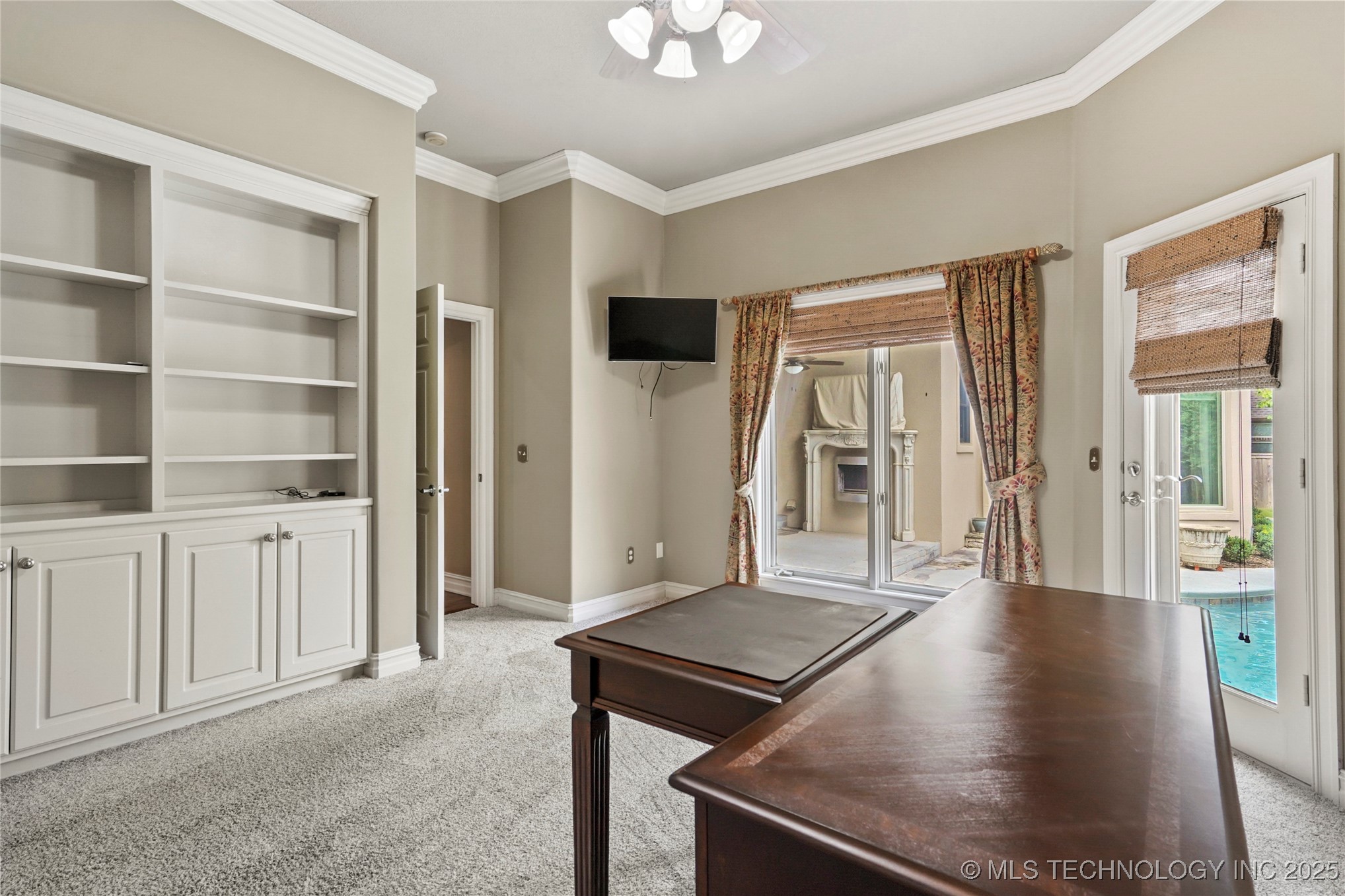 5816 W Orlando Circle