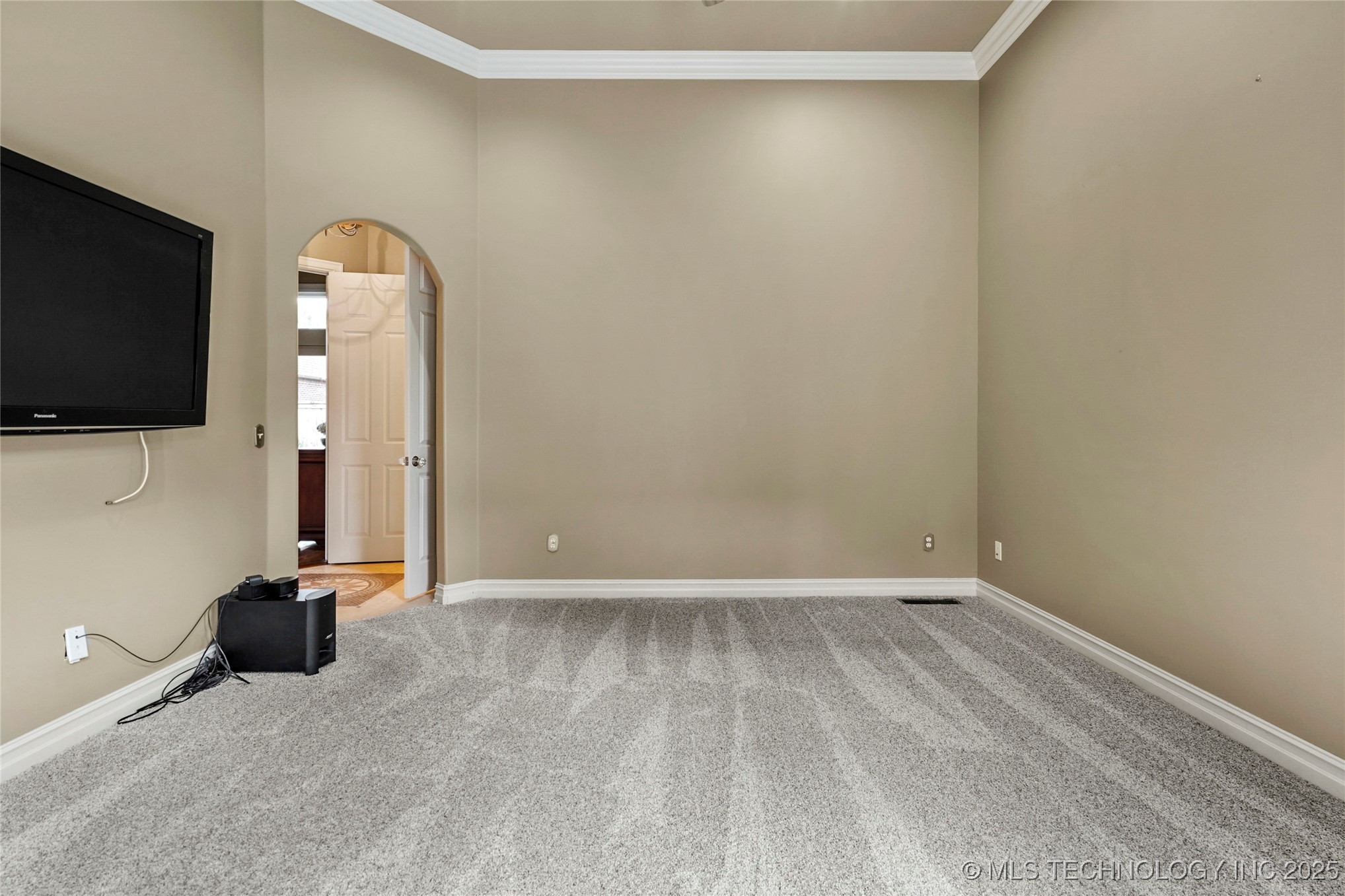 5816 W Orlando Circle