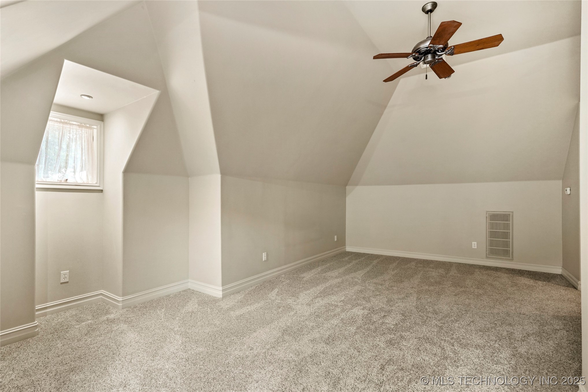 5816 W Orlando Circle