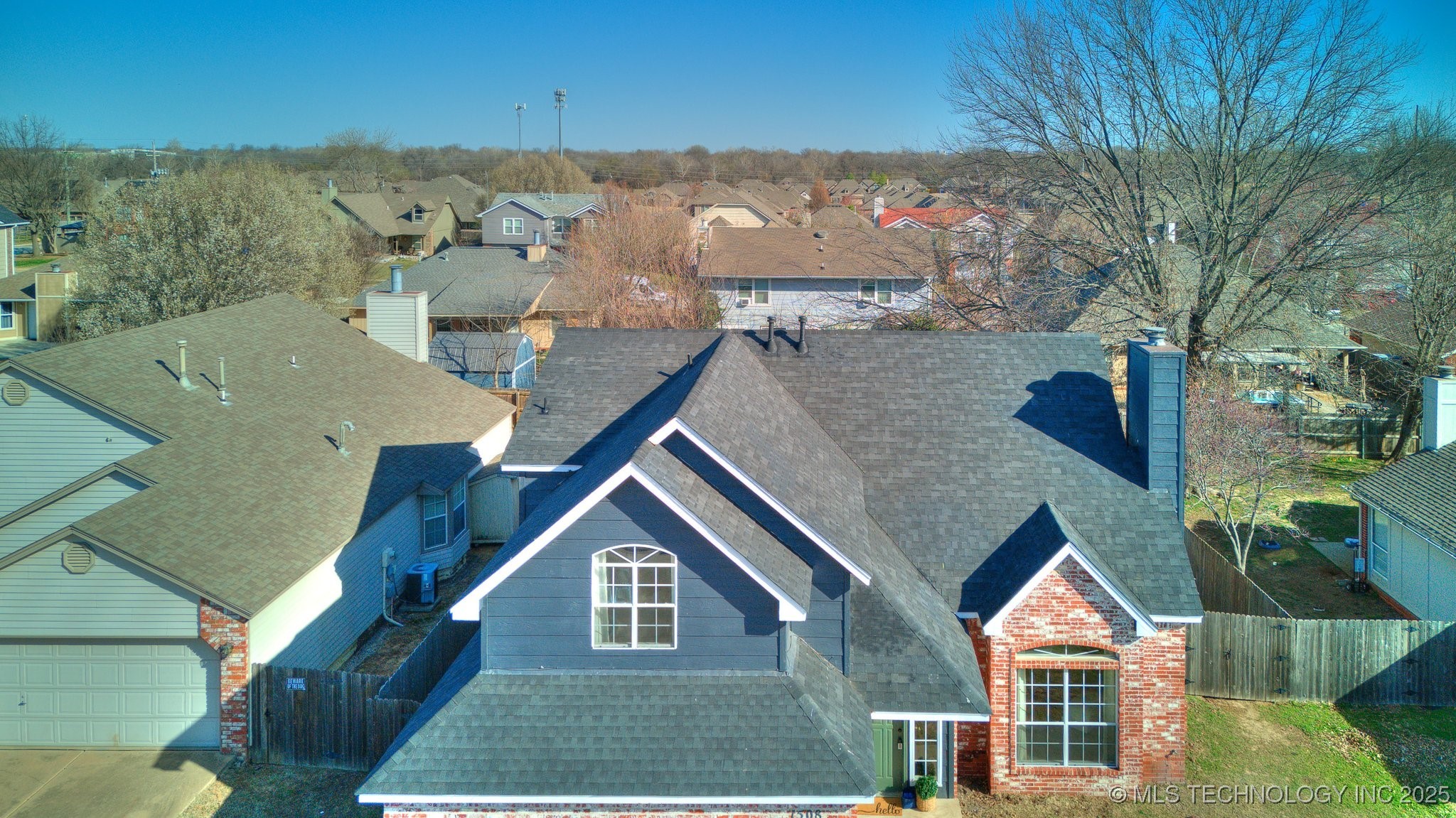 1508 W Edgewater Place