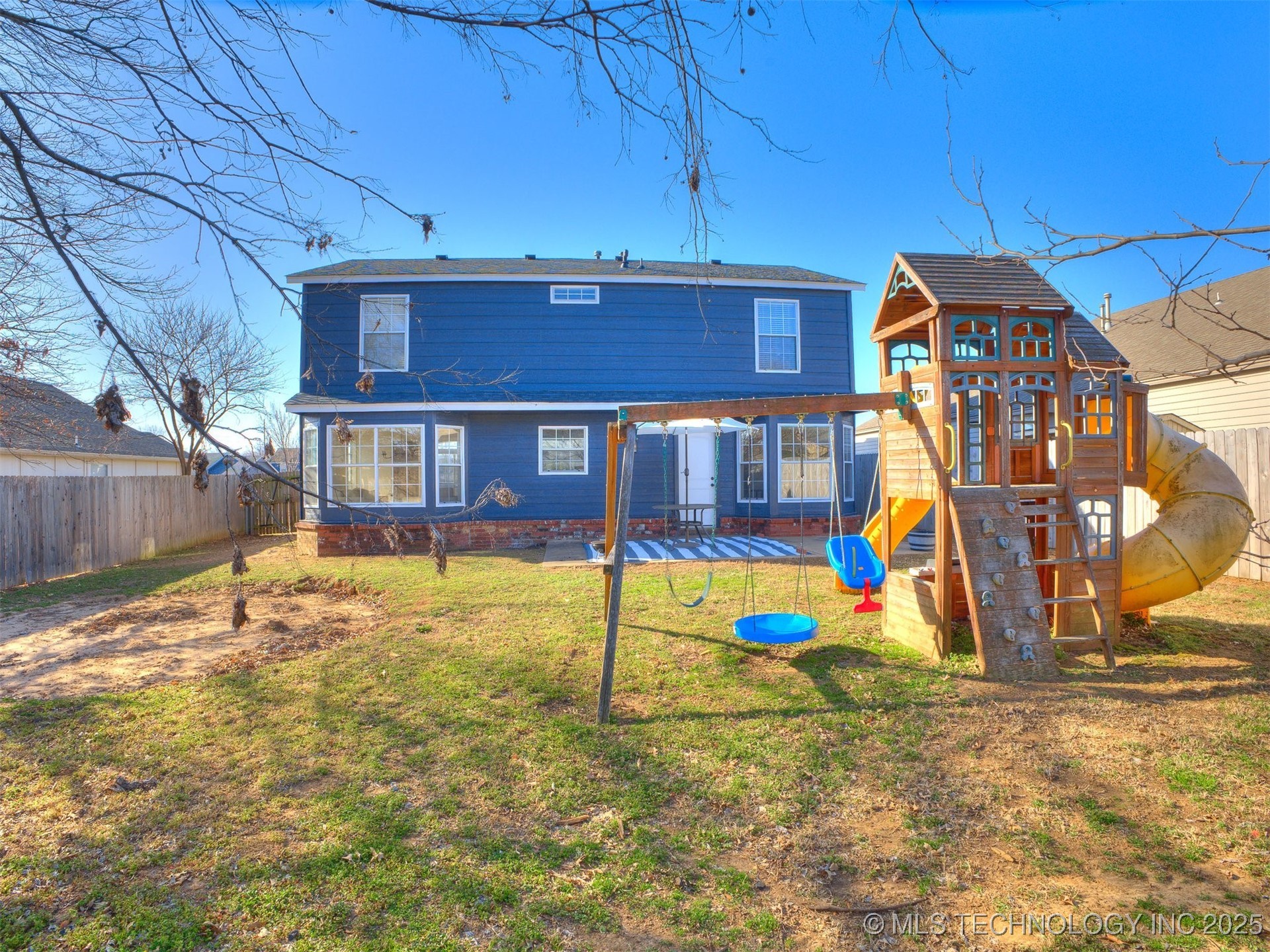 1508 W Edgewater Place