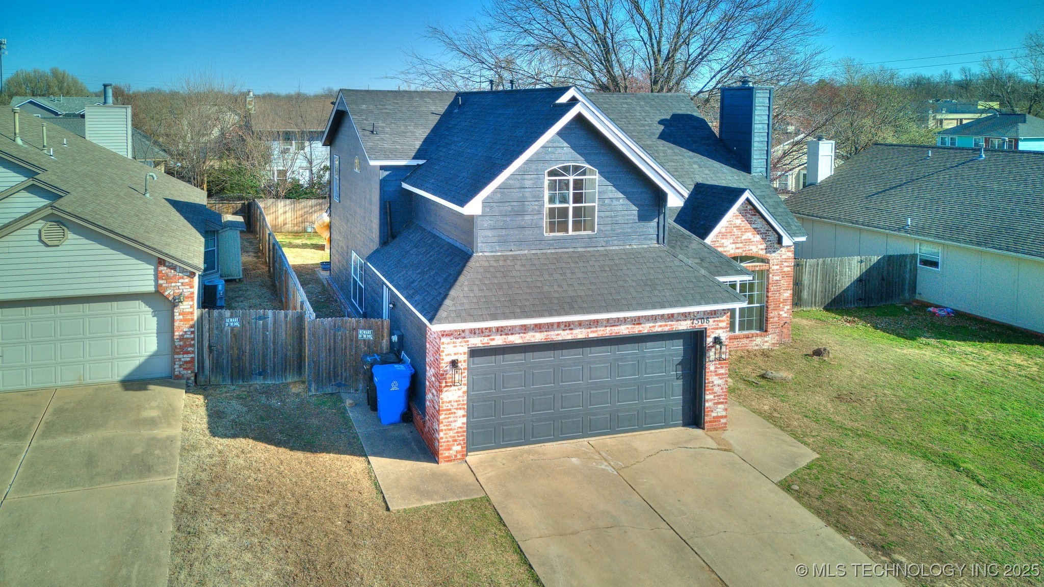1508 W Edgewater Place