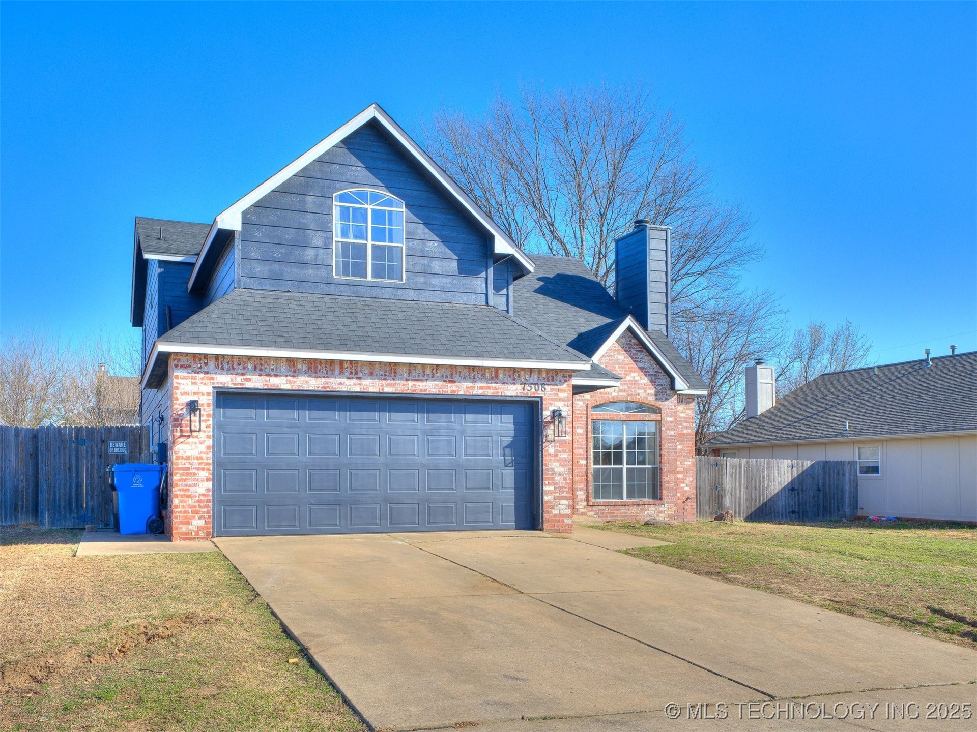 1508 W Edgewater Place