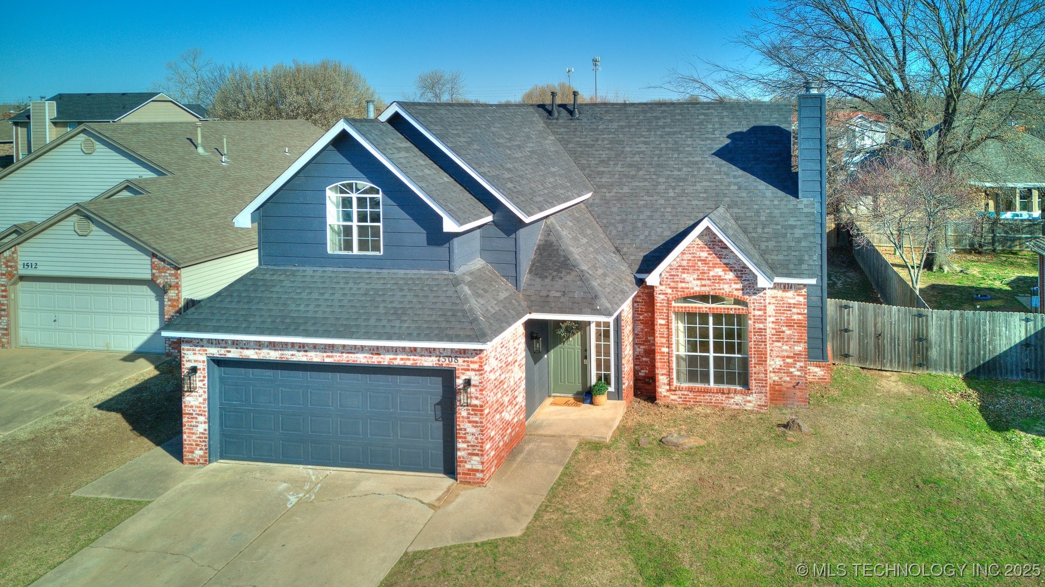 1508 W Edgewater Place