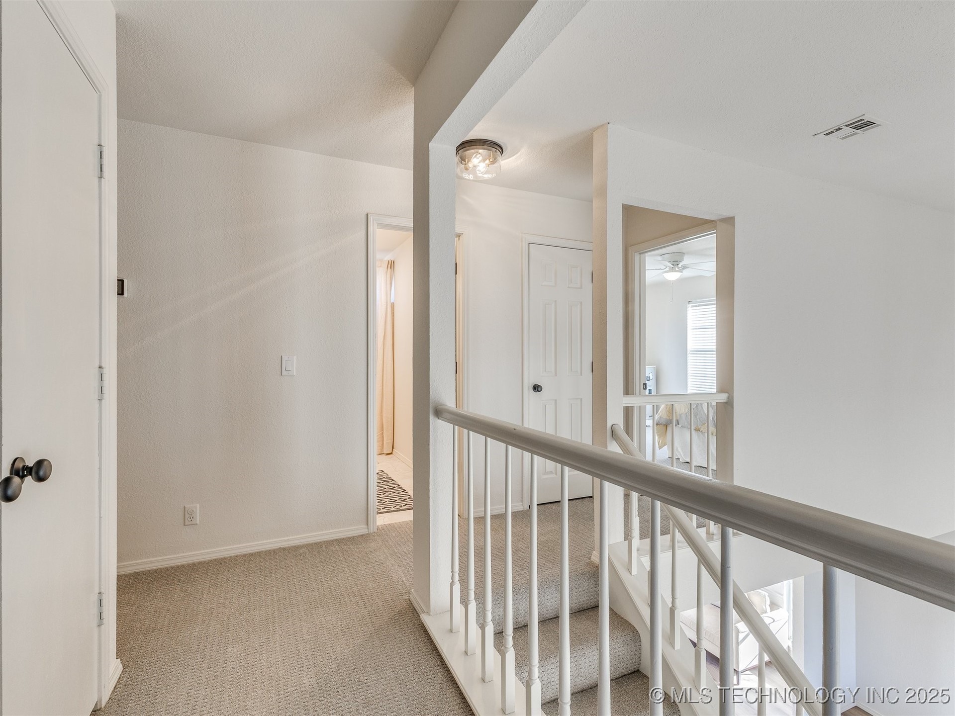 1508 W Edgewater Place