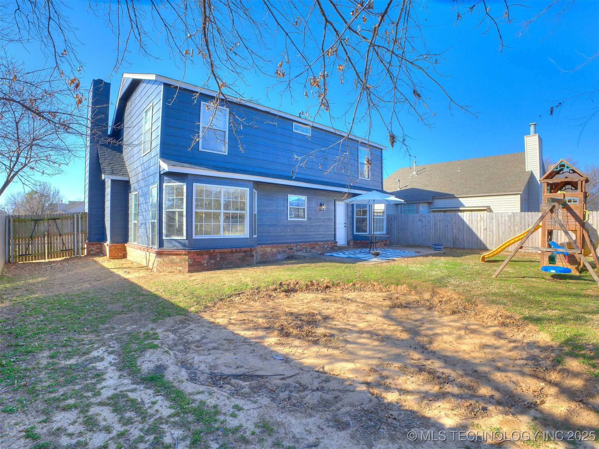 1508 W Edgewater Place