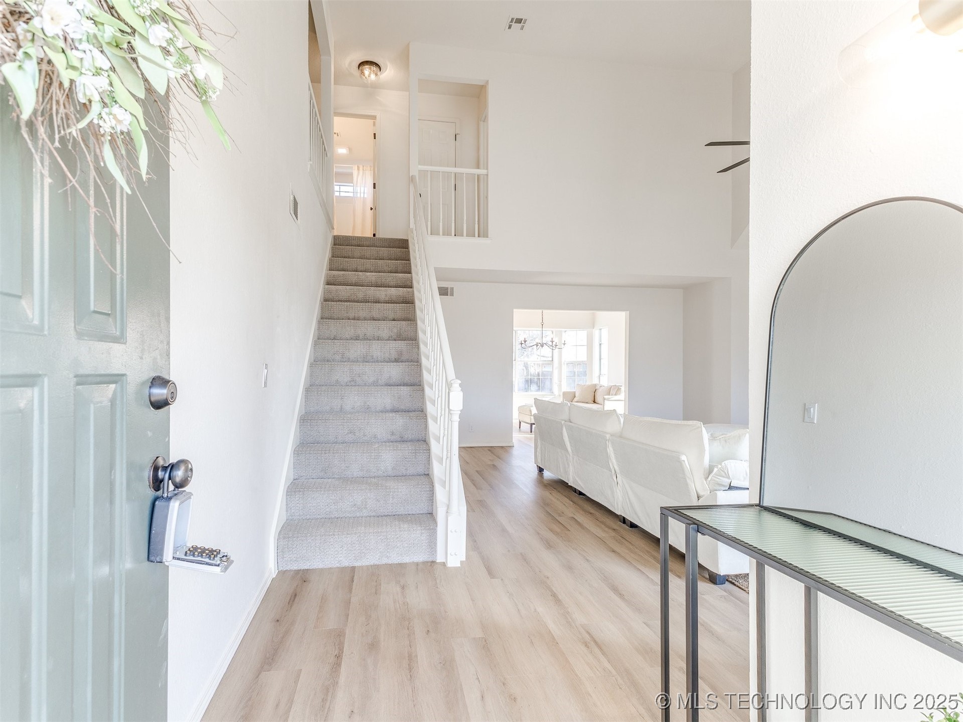 1508 W Edgewater Place