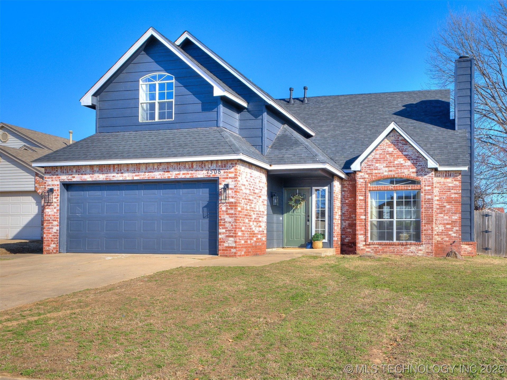 1508 W Edgewater Place
