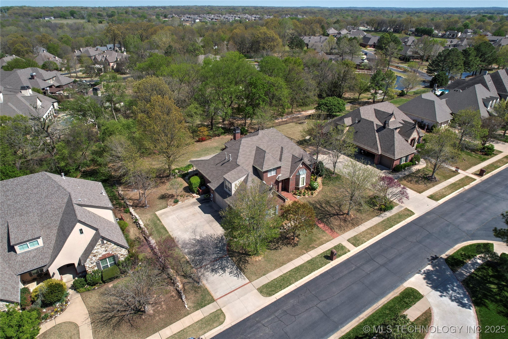 7505 S 4th Street
