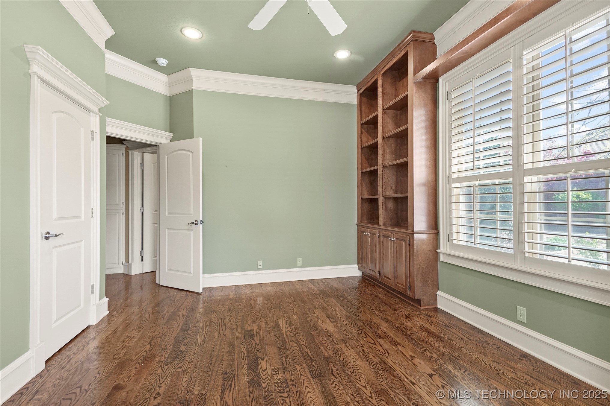 7505 S 4th Street