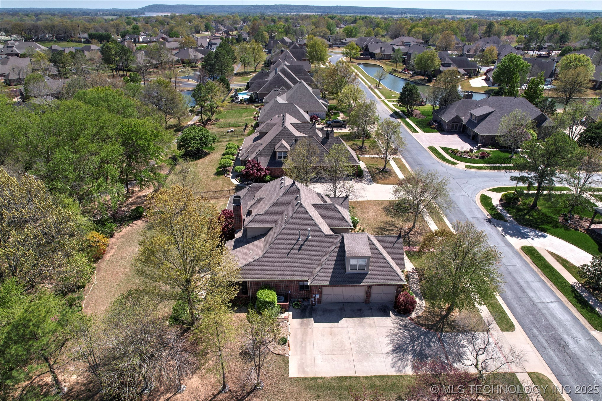 7505 S 4th Street