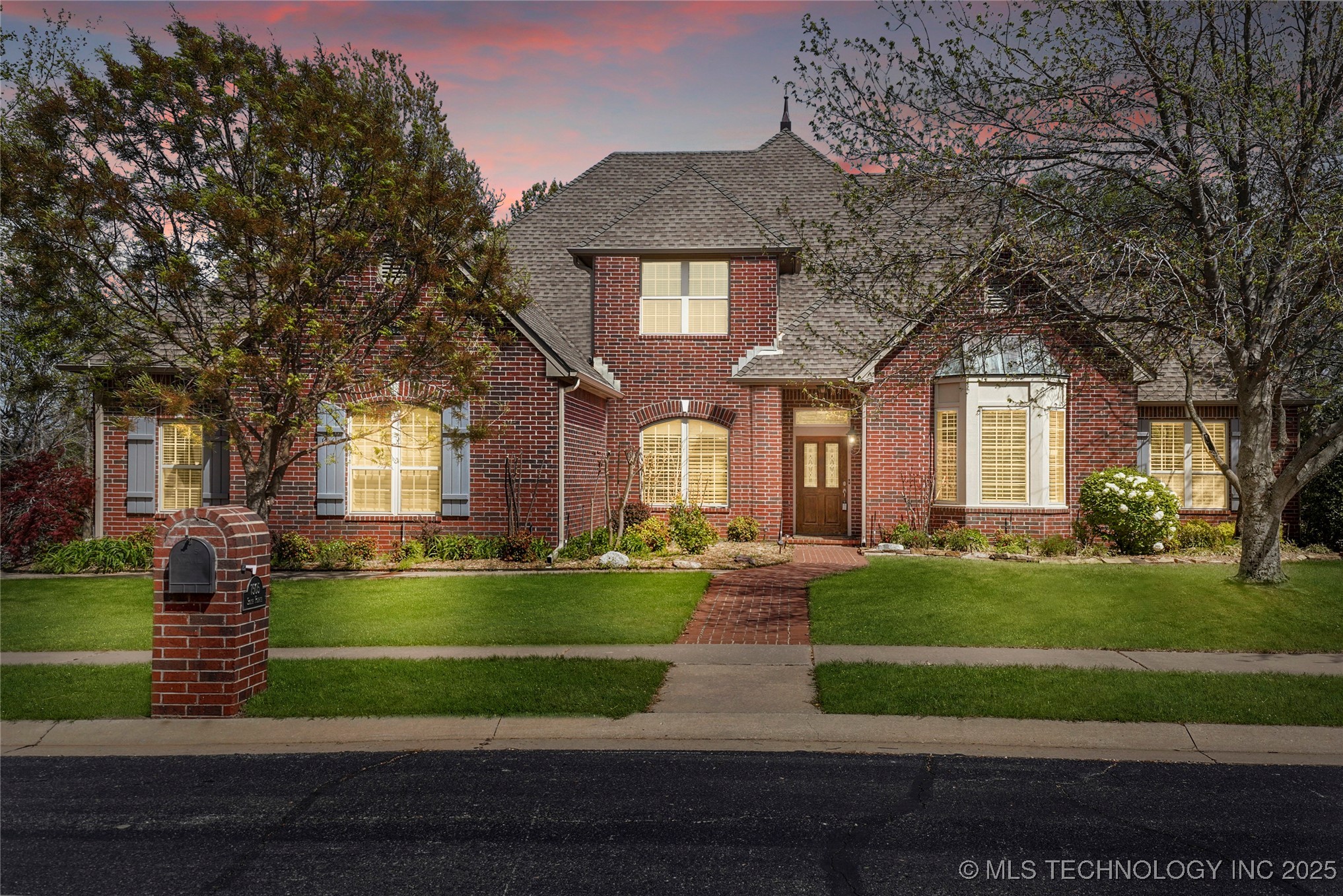 7505 S 4th Street
