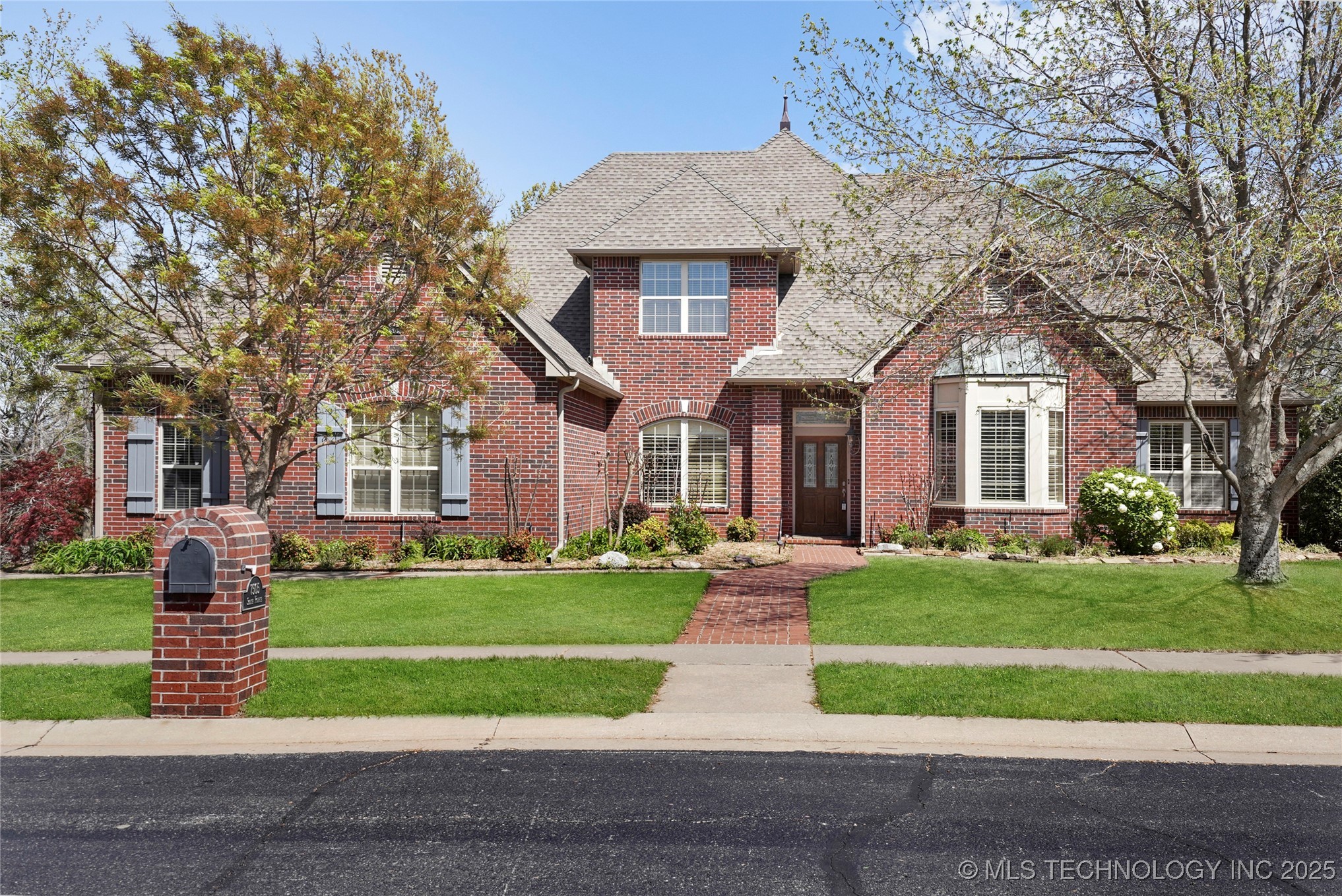 7505 S 4th Street