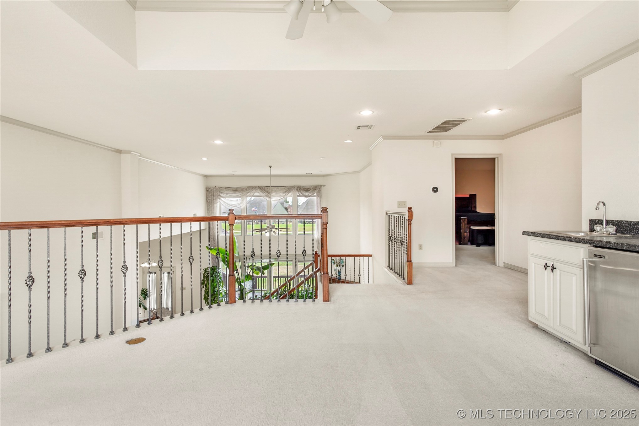 4104 N Pine Avenue