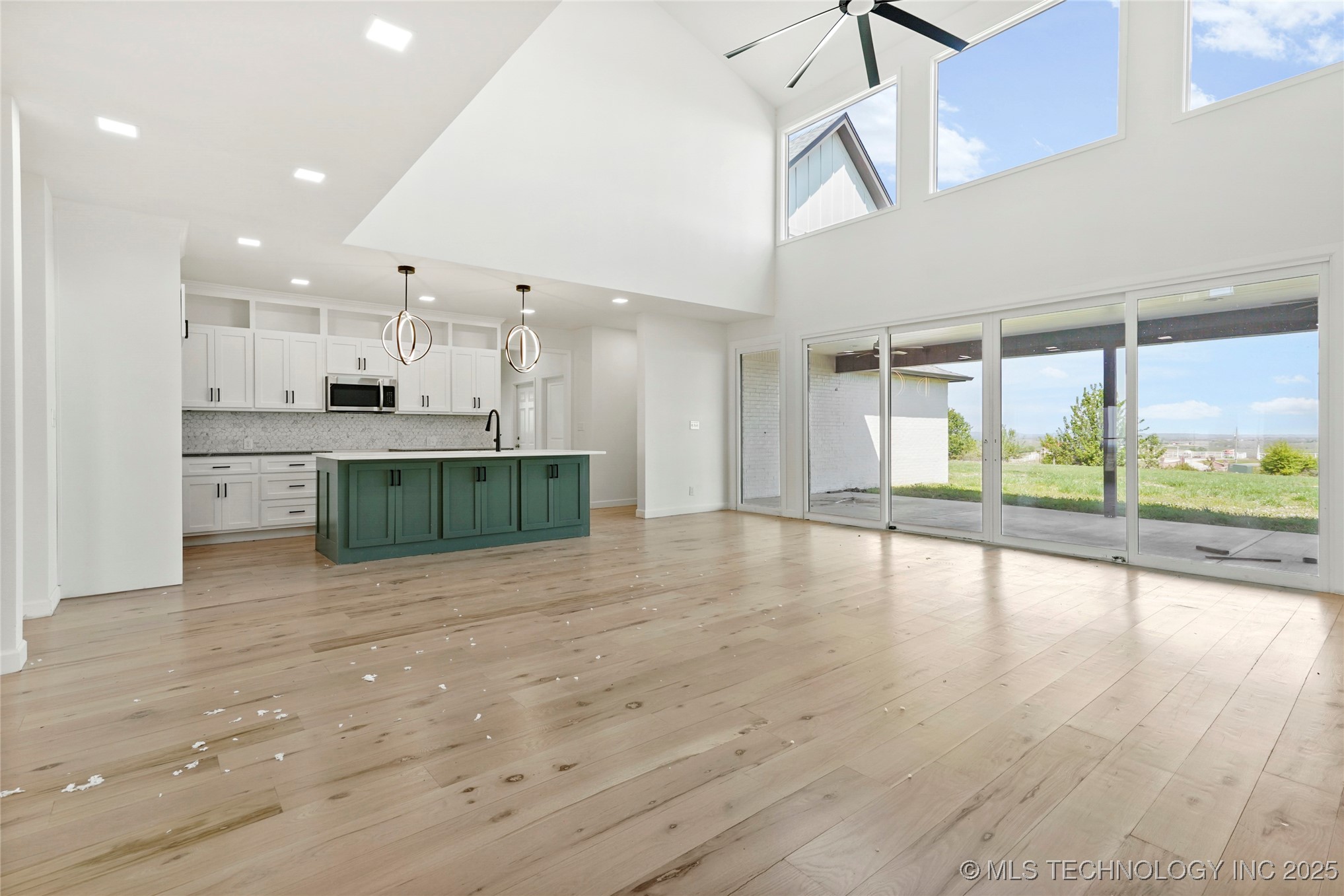 12621 N Cooper Ridge Road