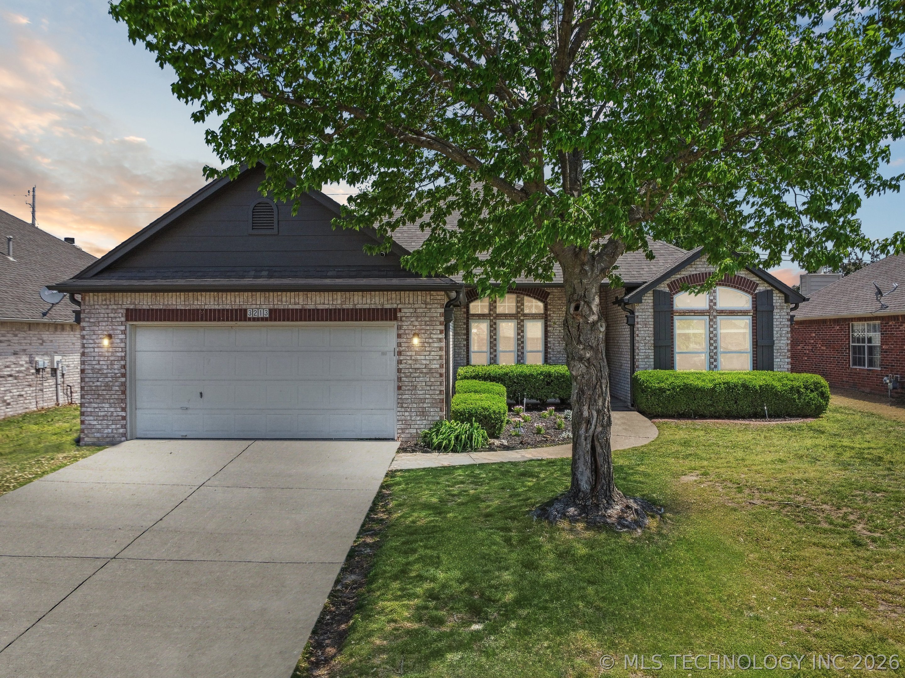 3213 N Battle Creek Drive