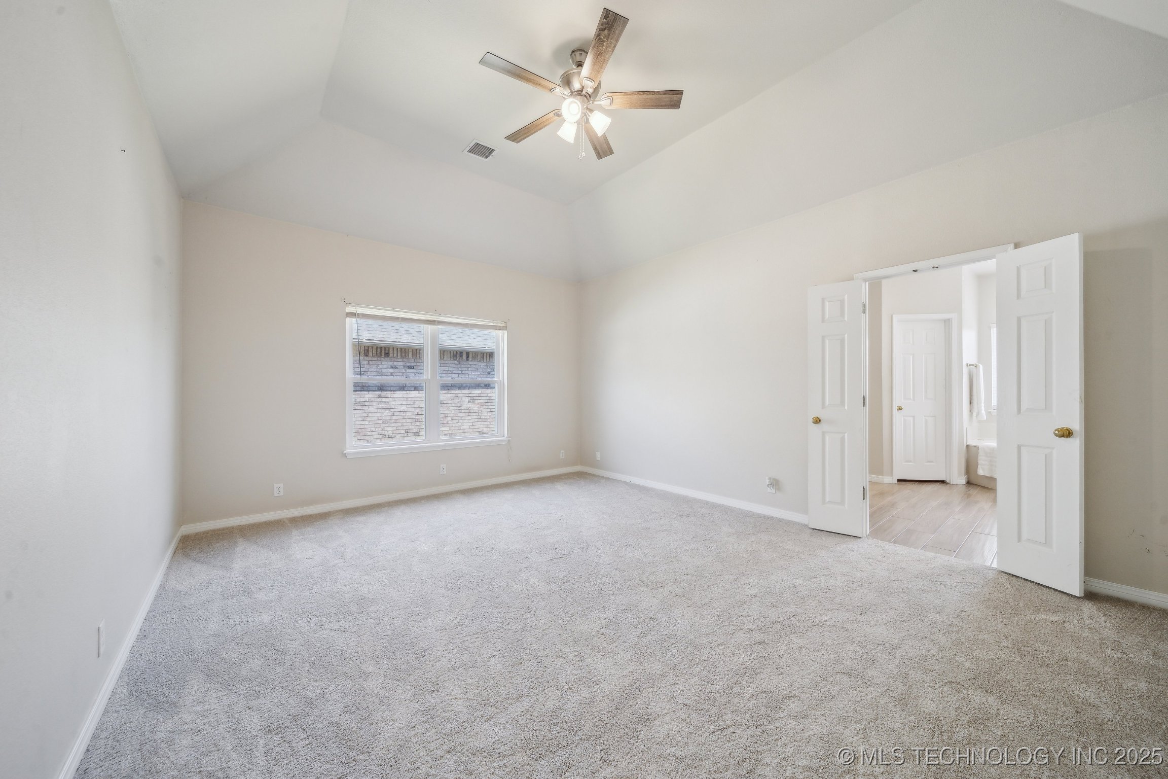 3213 N Battle Creek Drive