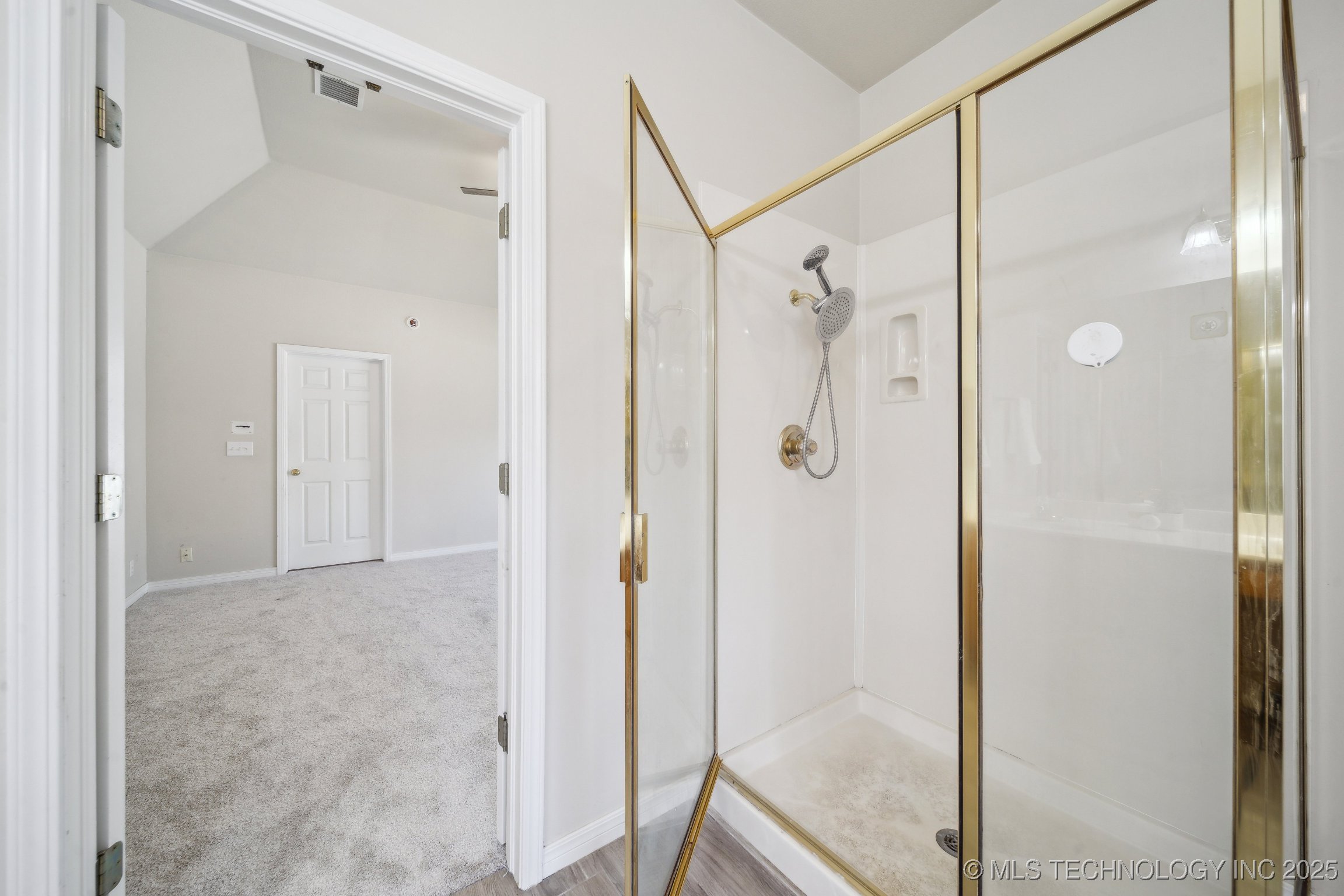 3213 N Battle Creek Drive