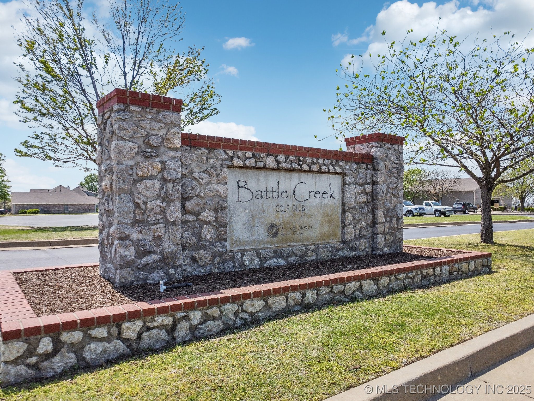 3213 N Battle Creek Drive