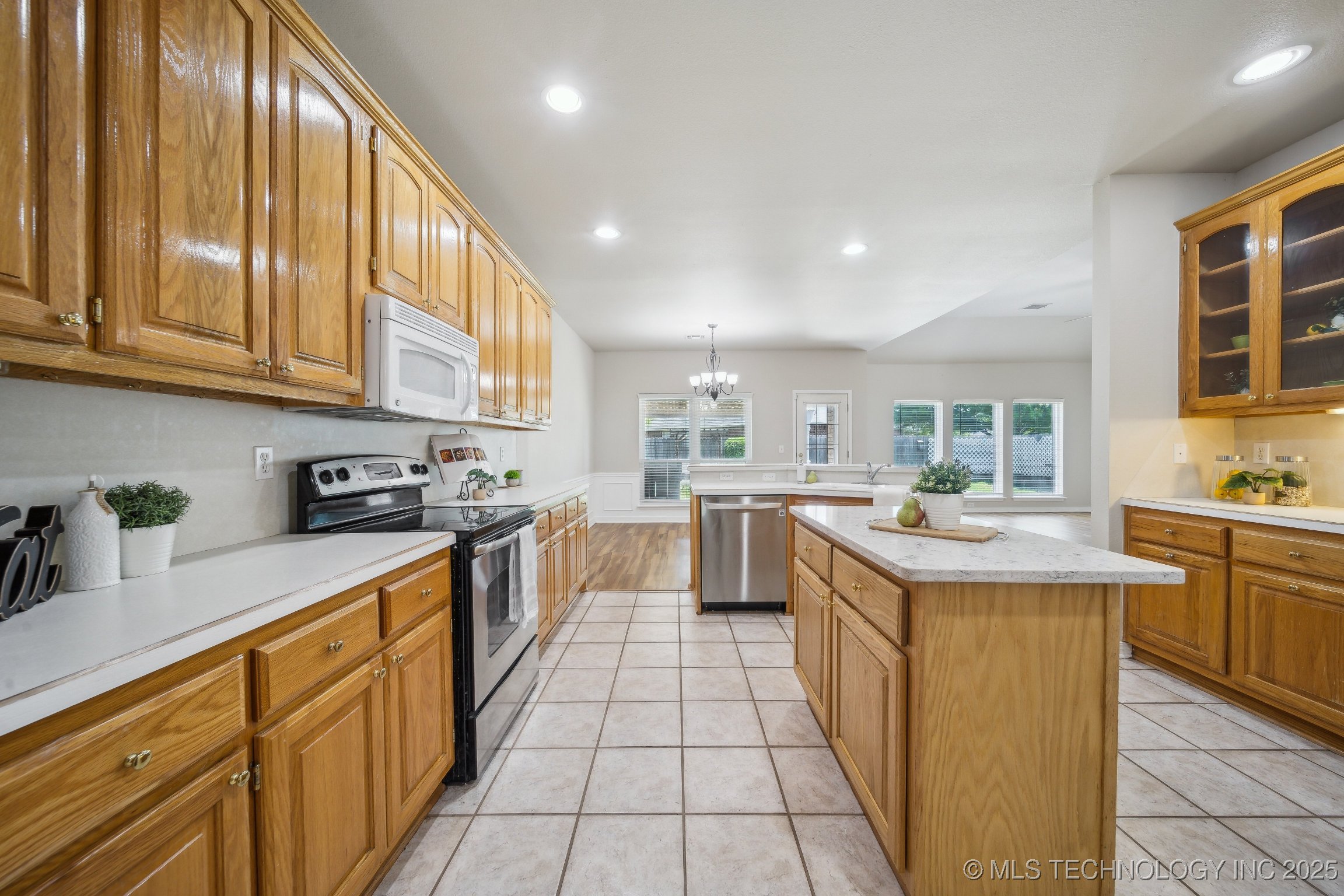 3213 N Battle Creek Drive