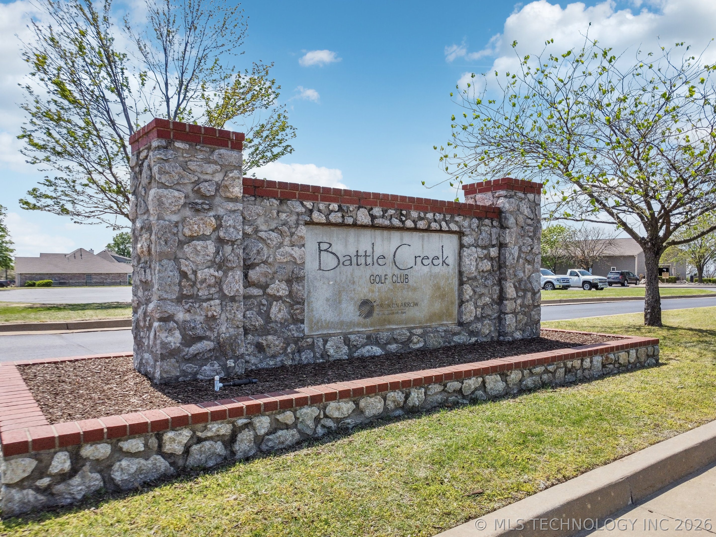 3213 N Battle Creek Drive