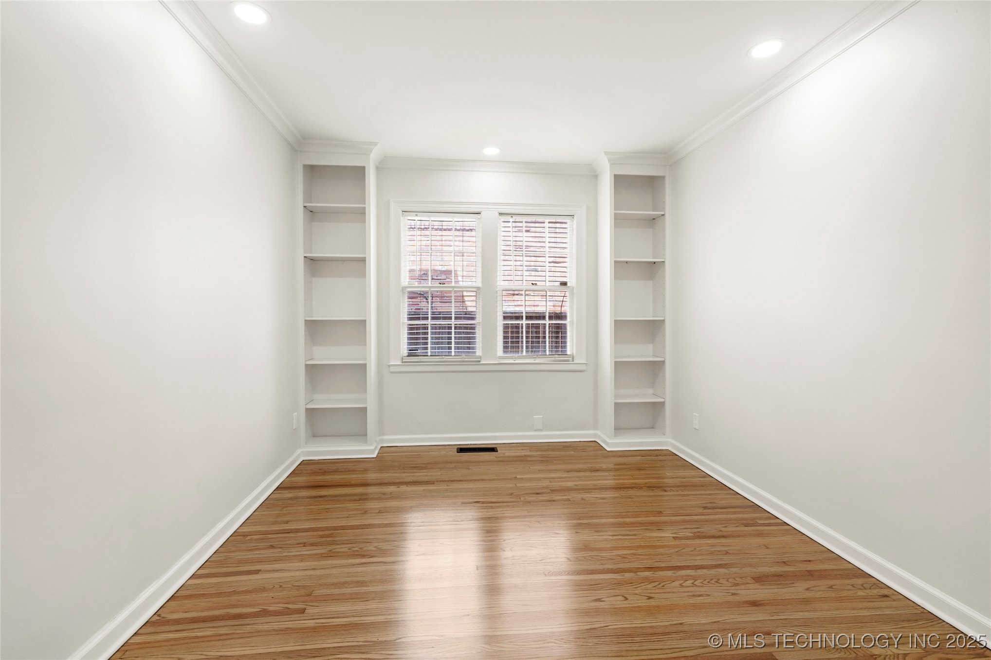 1208 E 29th Street