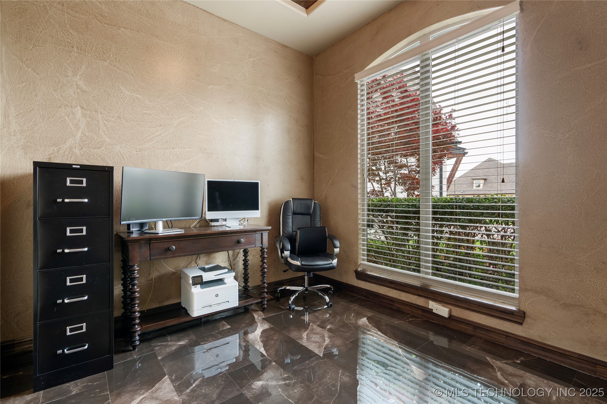 4216 W Orlando Street