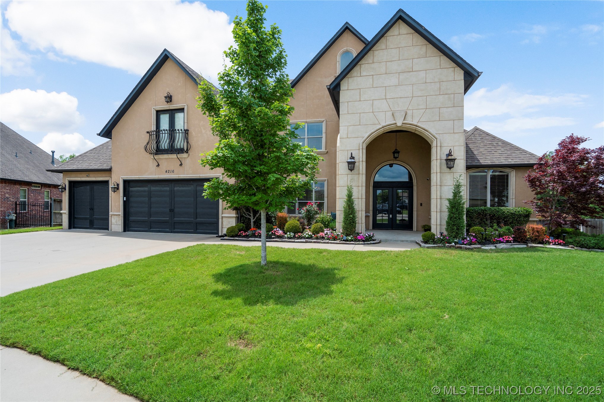 4216 W Orlando Street