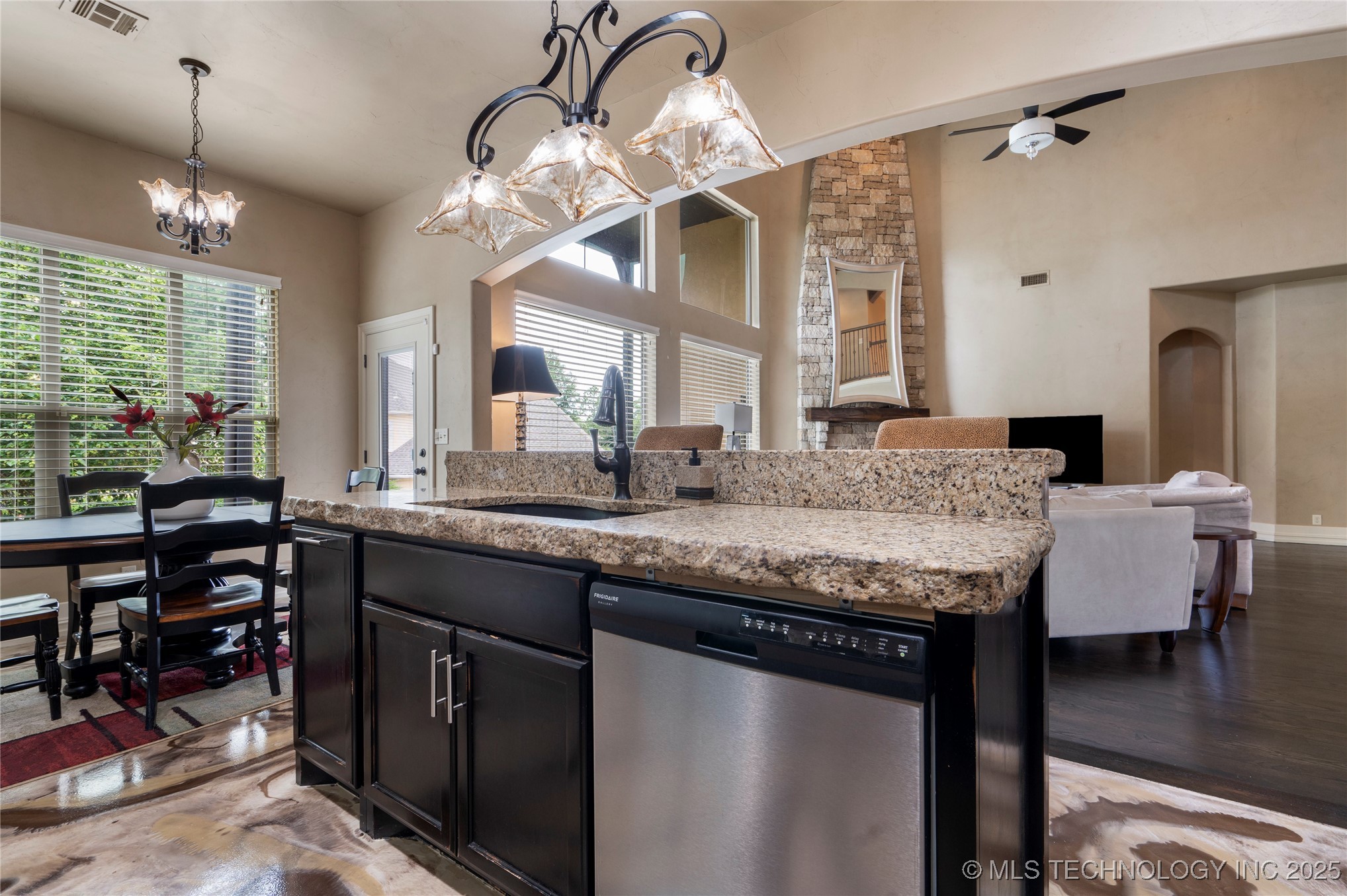 4216 W Orlando Street