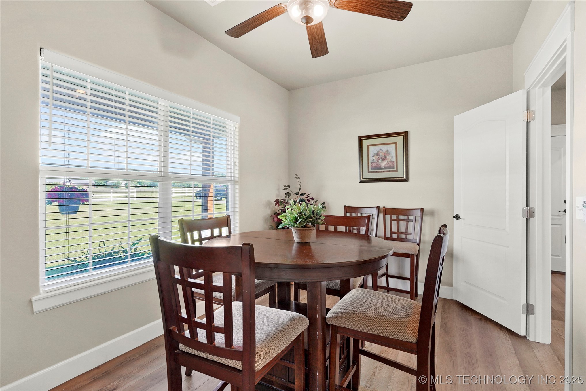 8315 S 2nd W
