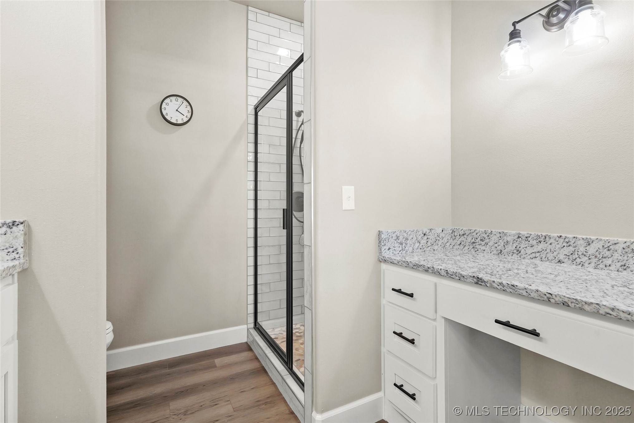 8315 S 2nd W