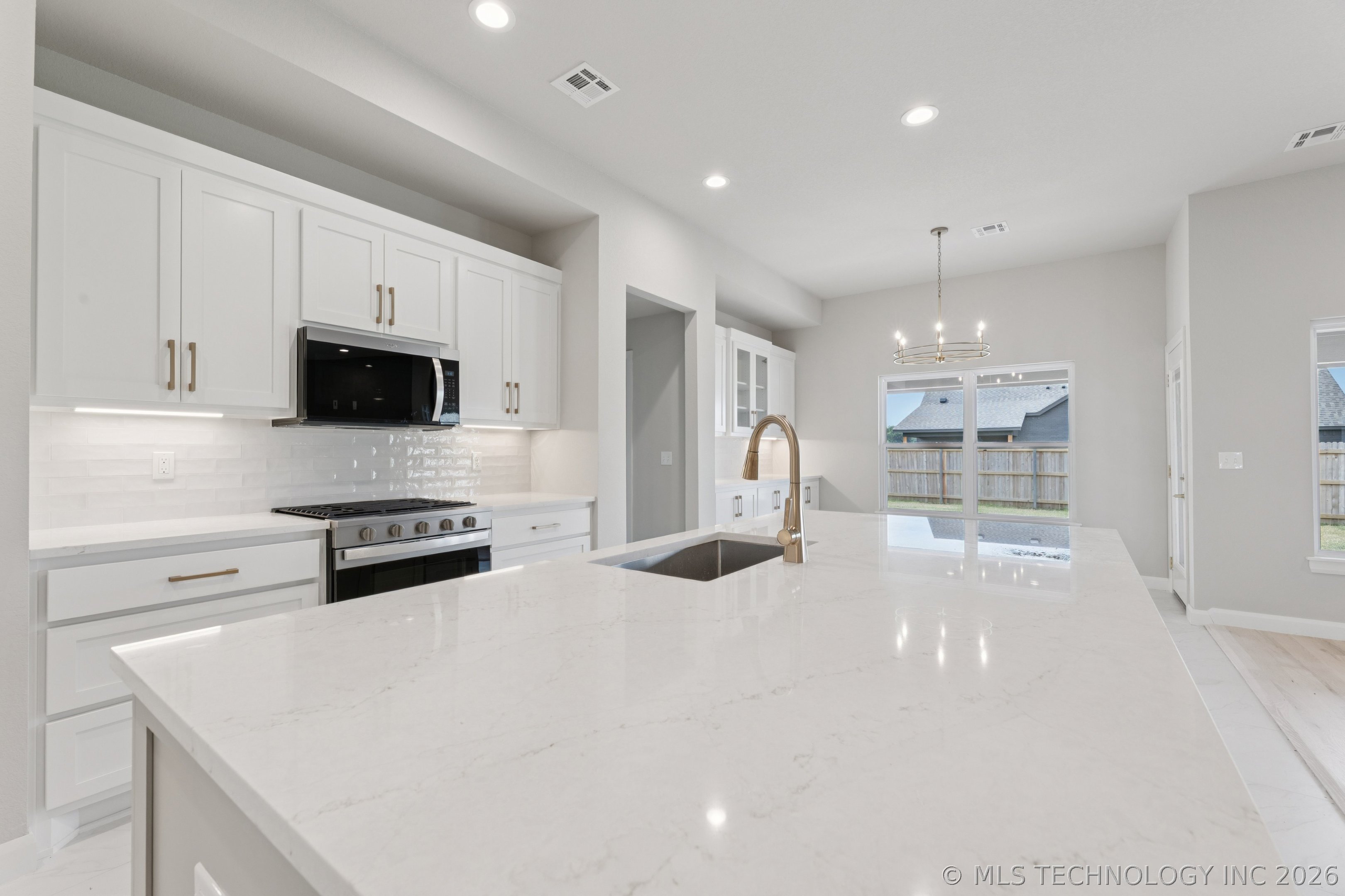 22832 E 106th Place S