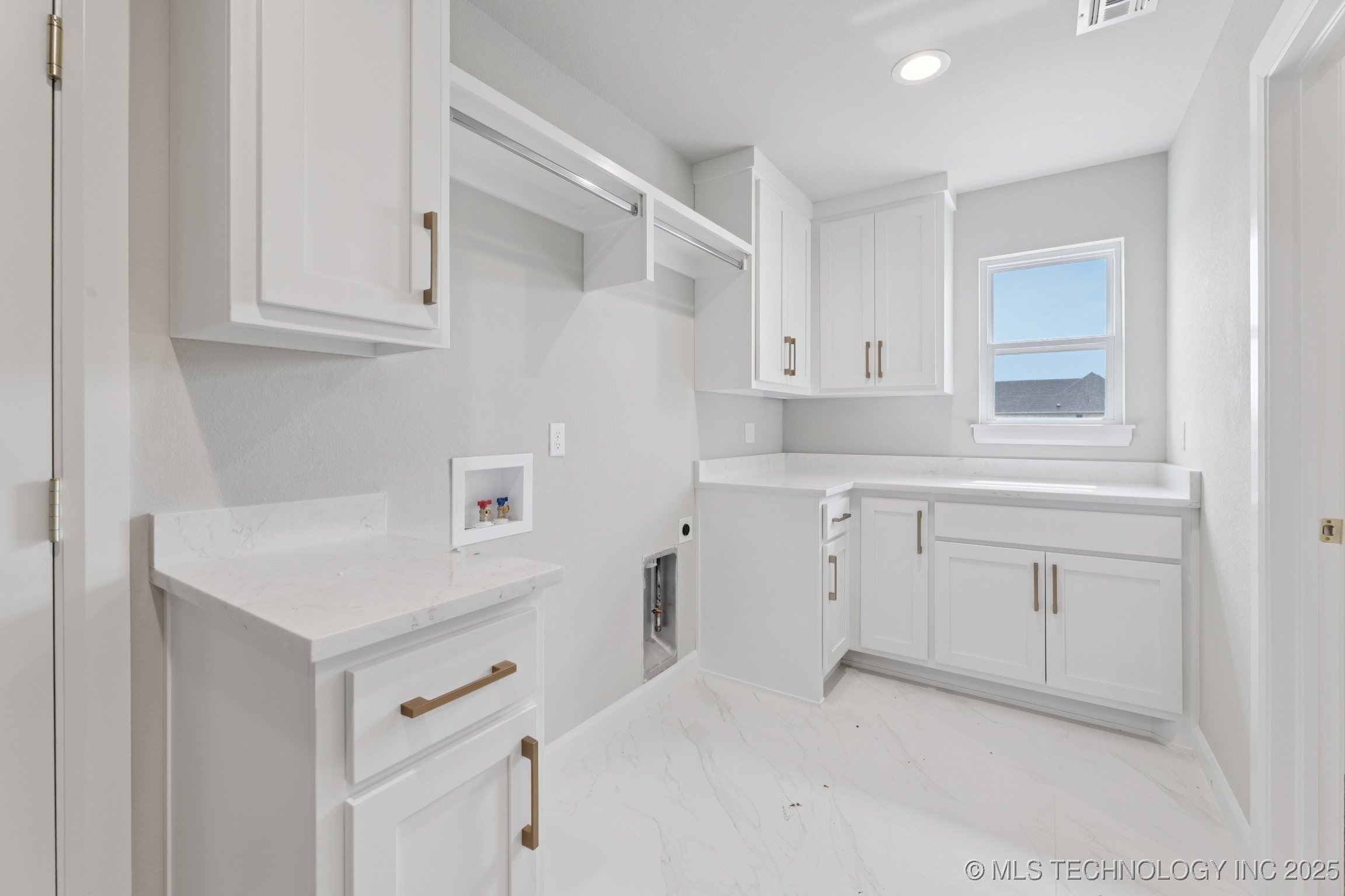 22832 E 106th Place S