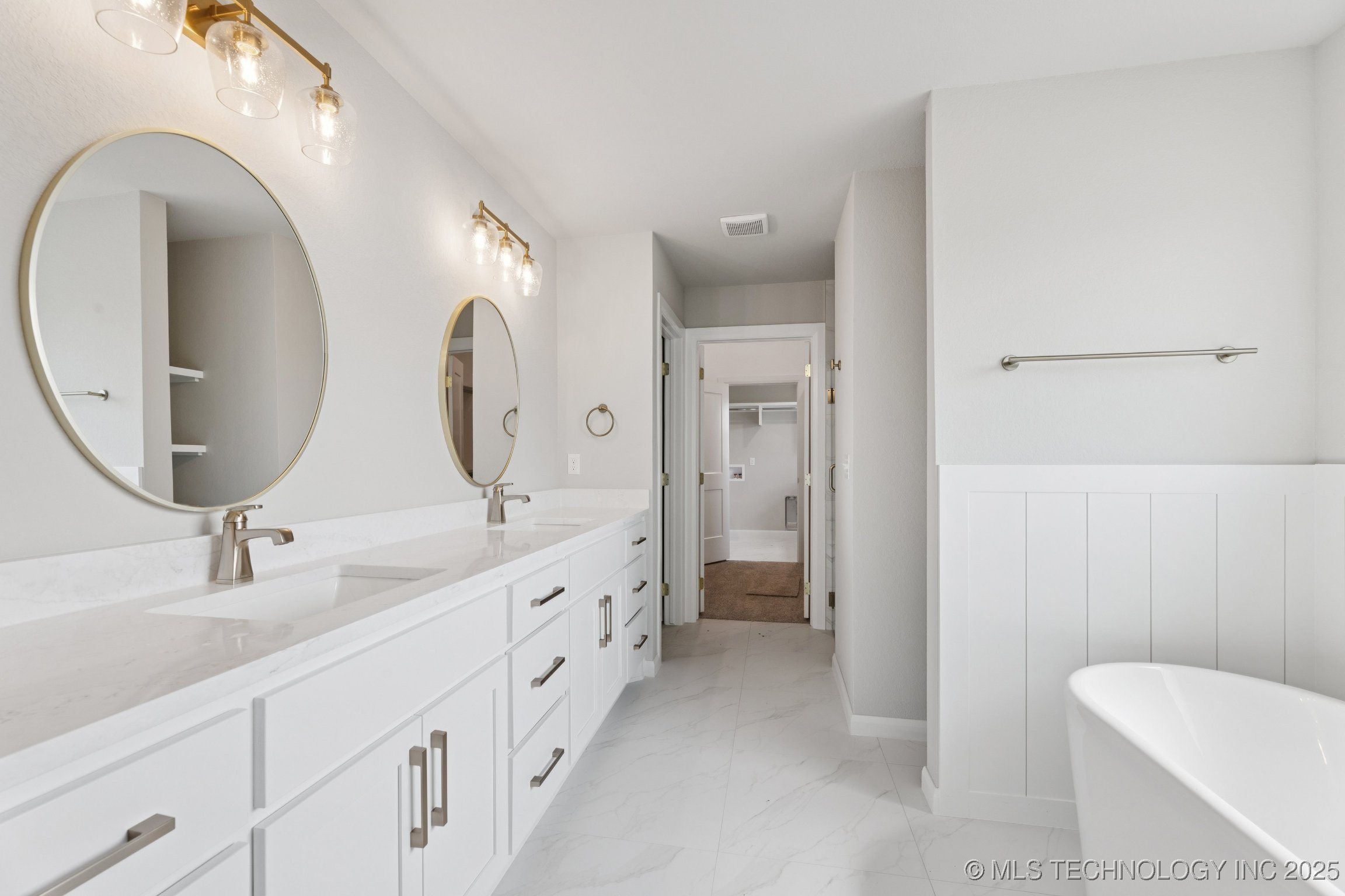 22832 E 106th Place S