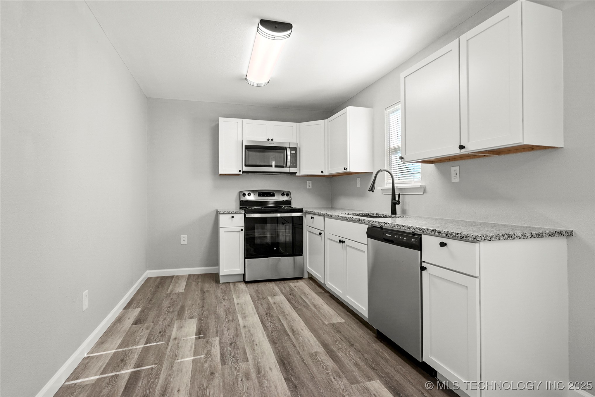 821 N 71st East Avenue