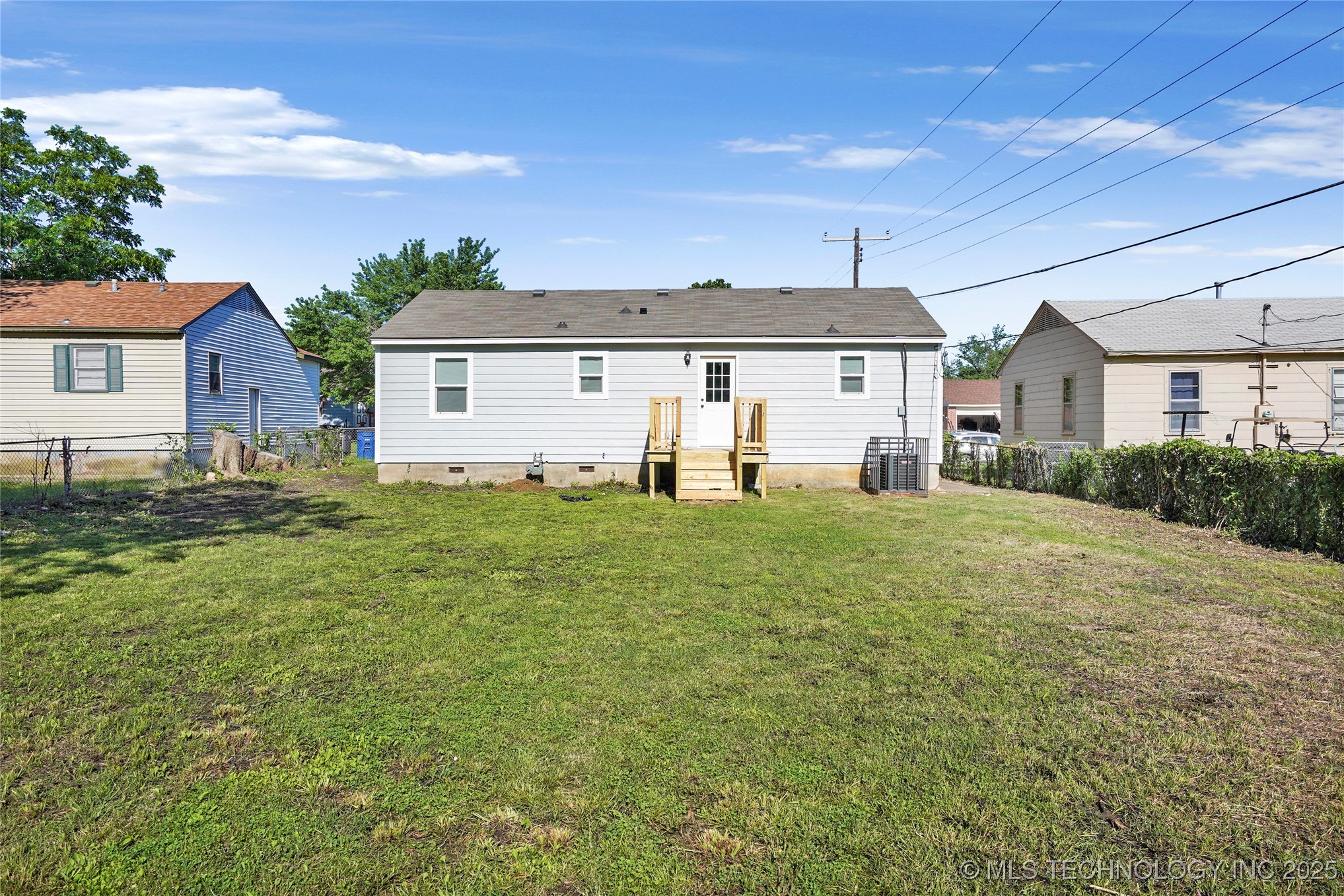 821 N 71st East Avenue
