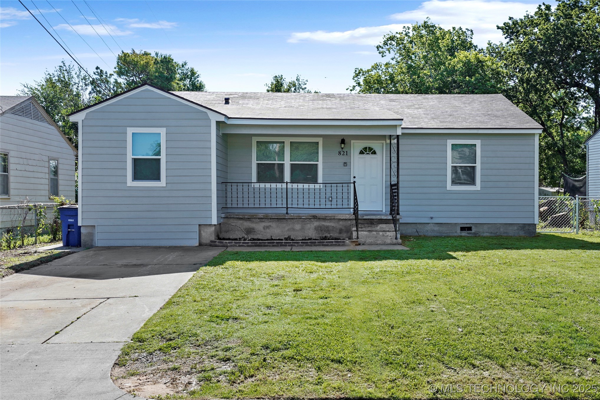 821 N 71st East Avenue