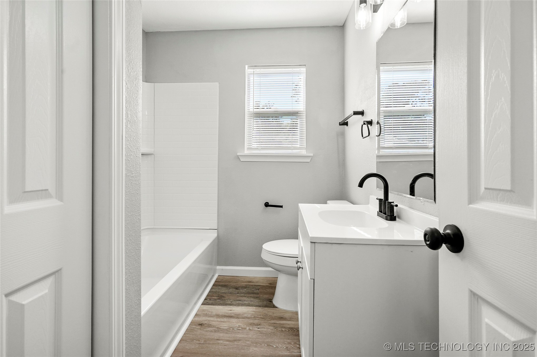 821 N 71st East Avenue