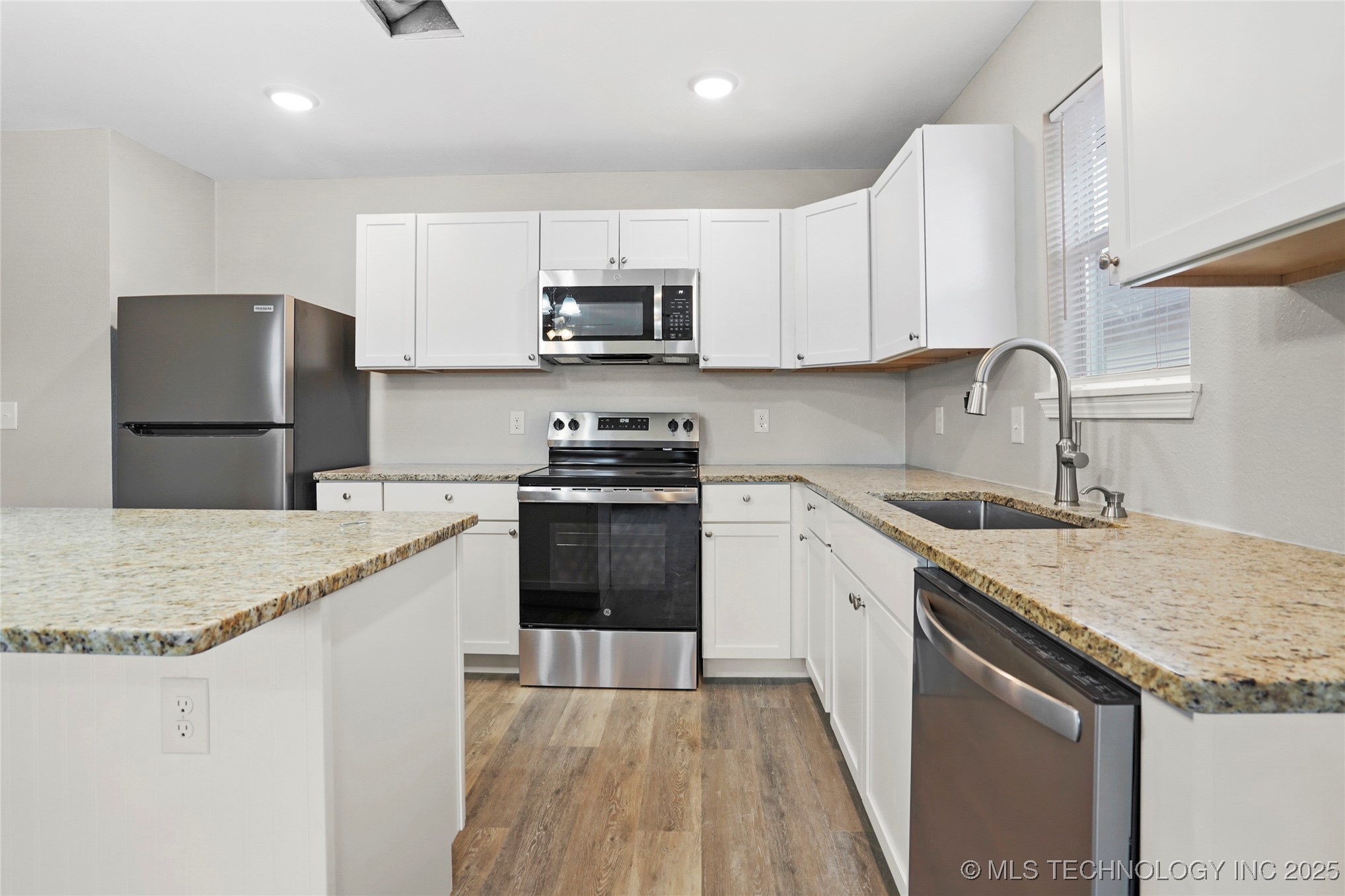 1005 N Quincy Avenue