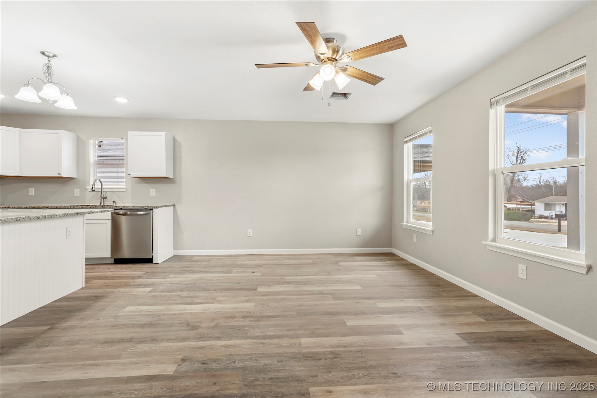 1005 N Quincy Avenue