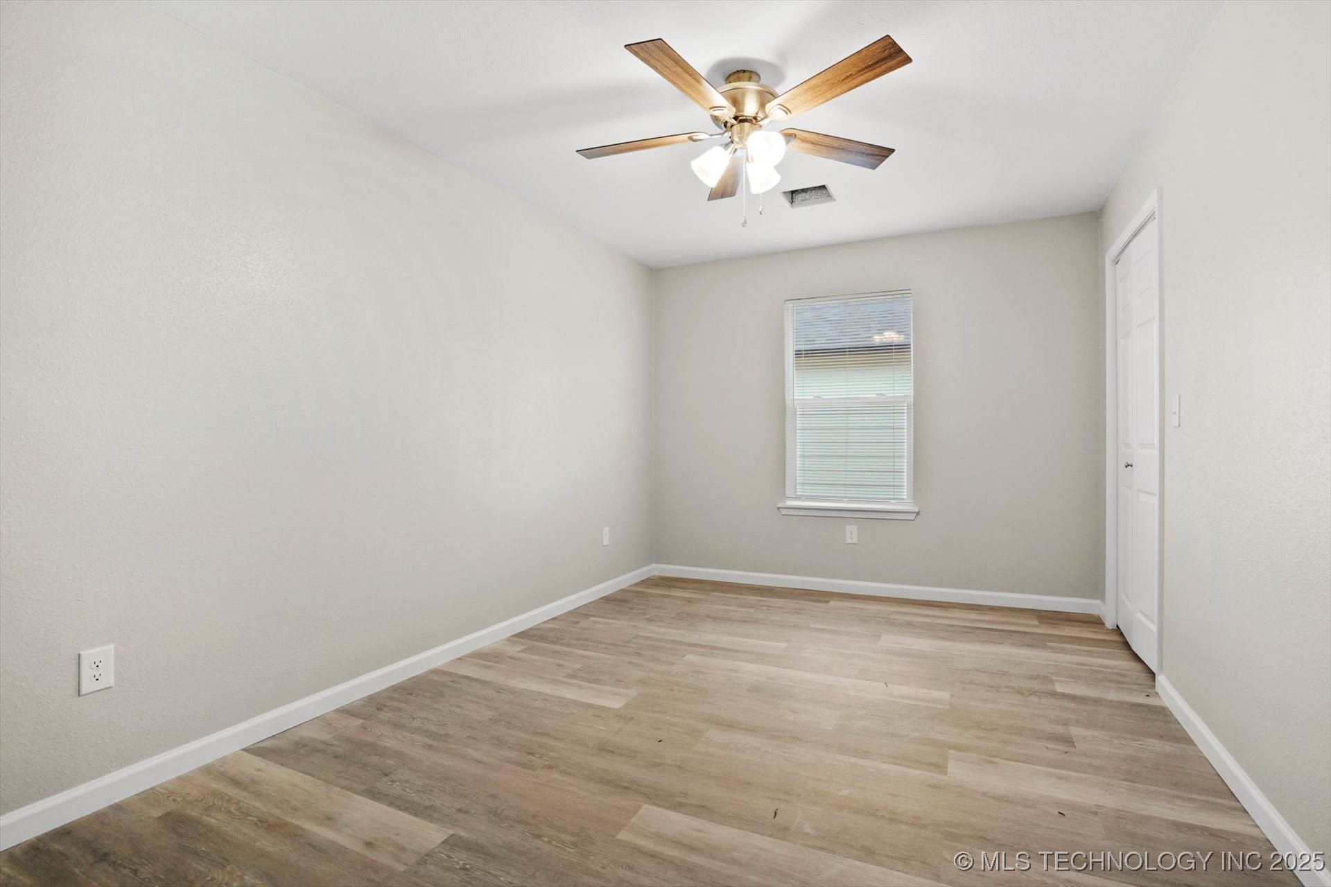 4115 W 57th Street S