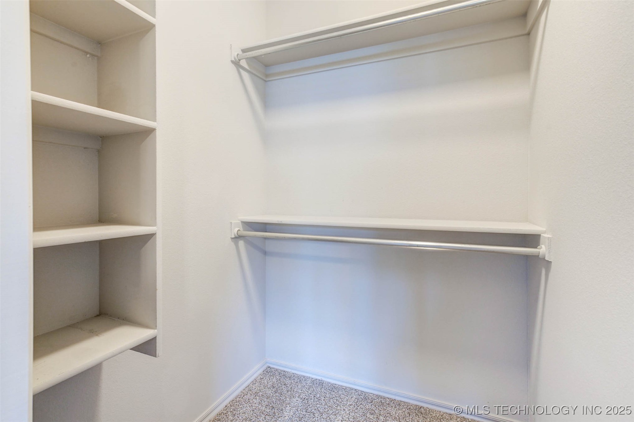 1914 W Imperial Street