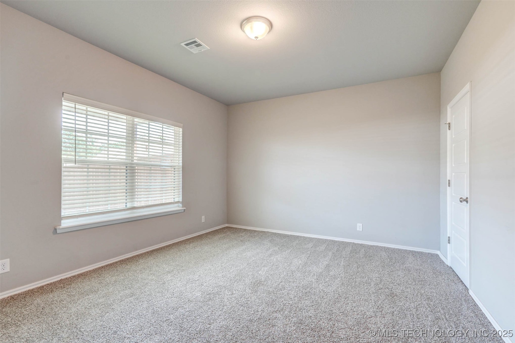 1914 W Imperial Street