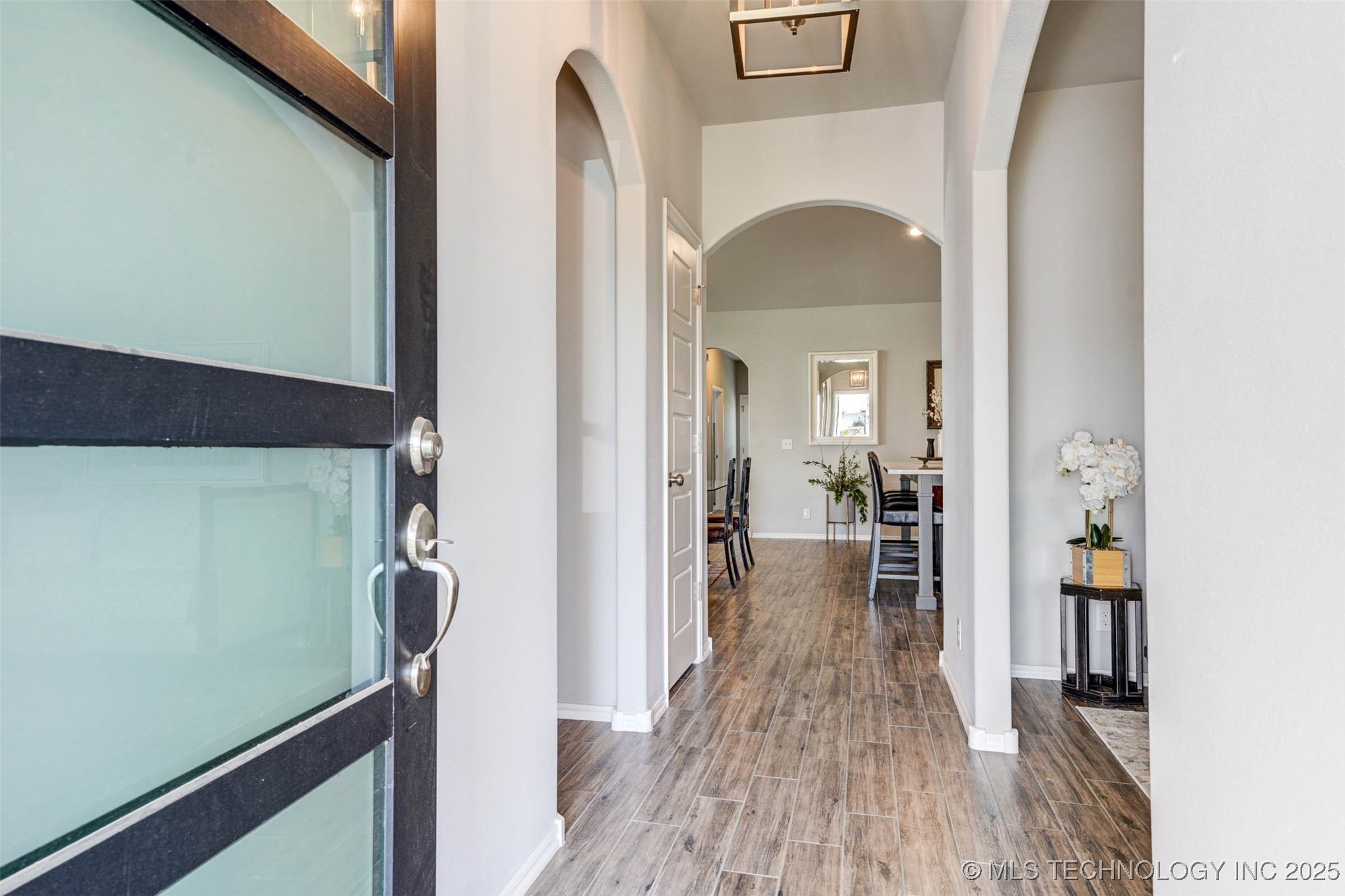 1914 W Imperial Street